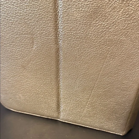 Tory Burch Metallic Gold iPad Sleeve - Picture 4 of 8